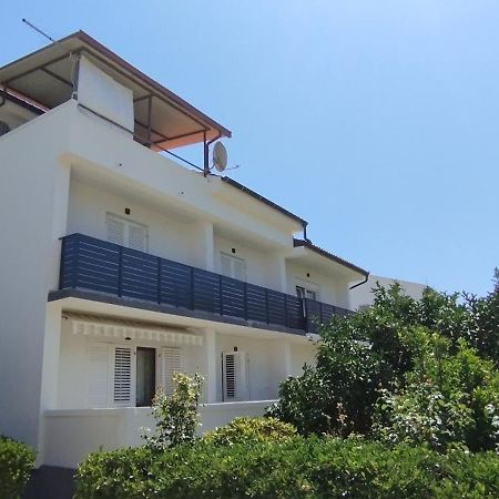 Apartment Kurelic Раб Экстерьер фото