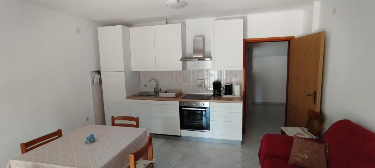 Apartment Kurelic Раб Экстерьер фото