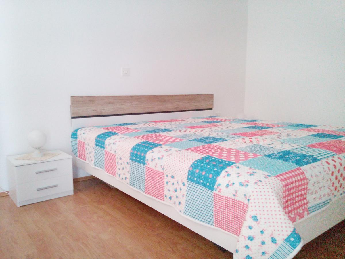 Apartment Kurelic Раб Экстерьер фото